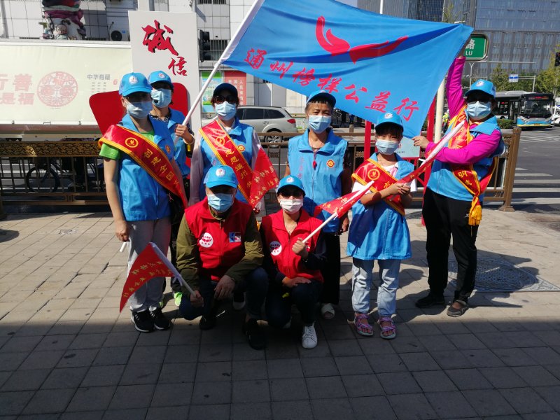 <strong>男人艹女人高潮视频免费播放</strong>